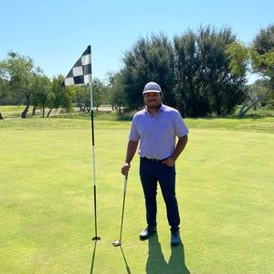 Meet your Posher, Andres